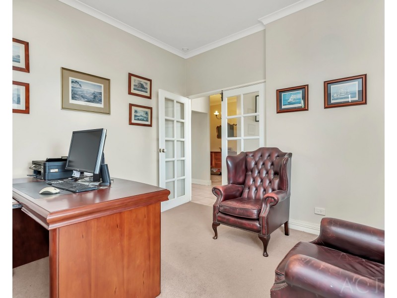 74 Banksia Terrace, South Yunderup WA 6208