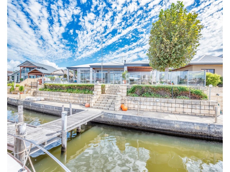 74 Banksia Terrace, South Yunderup WA 6208