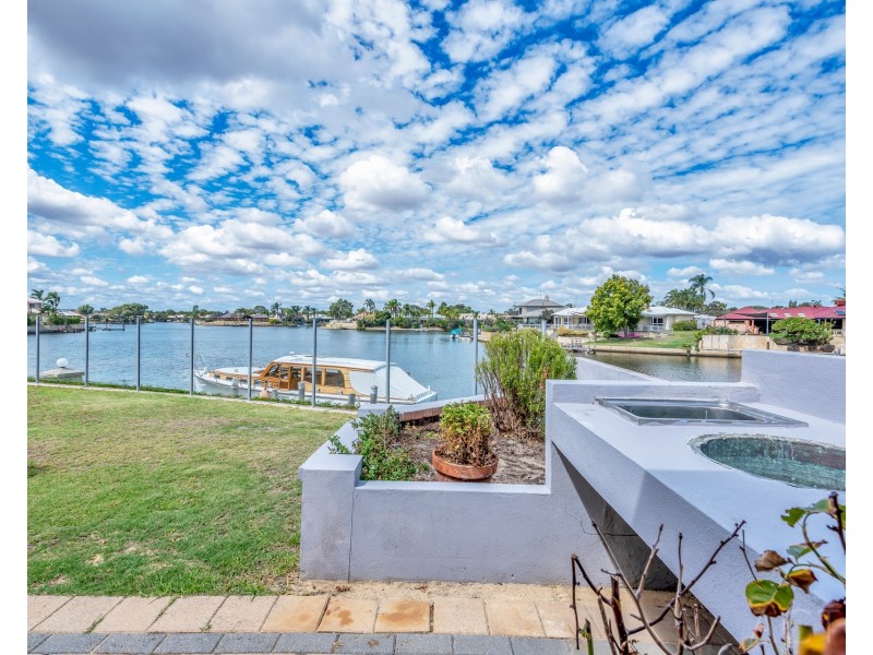 74 Banksia Terrace, South Yunderup WA 6208