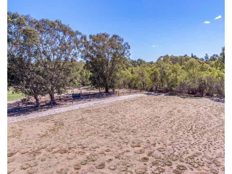 24 Wattle Road, Serpentine WA 6125