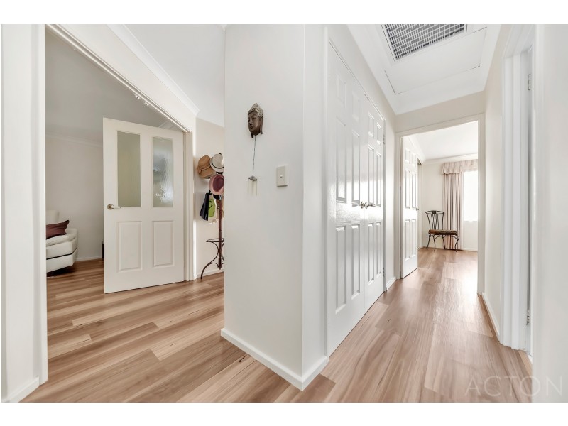 3 Parkwater Cove, Halls Head WA 6210