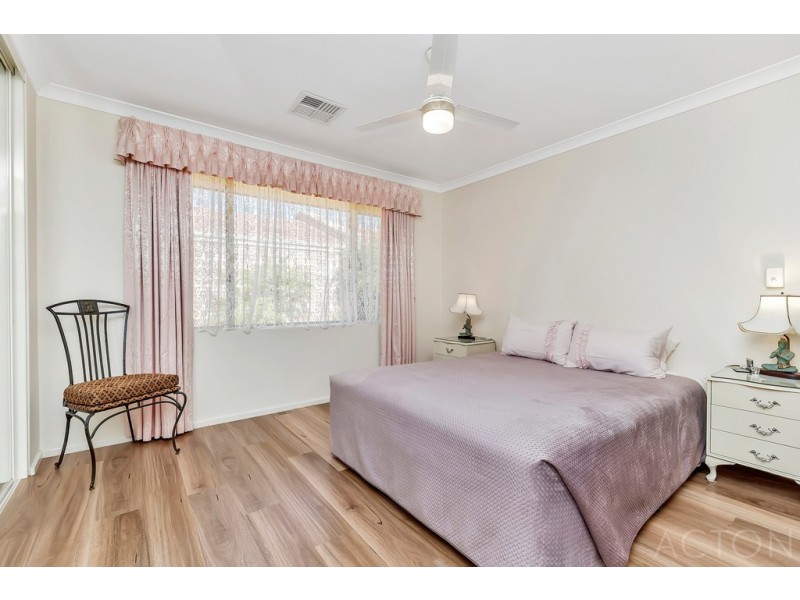 3 Parkwater Cove, Halls Head WA 6210