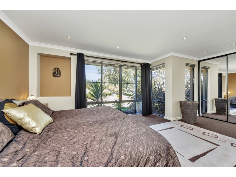 31 Malata Ridge, Lakelands WA 6180