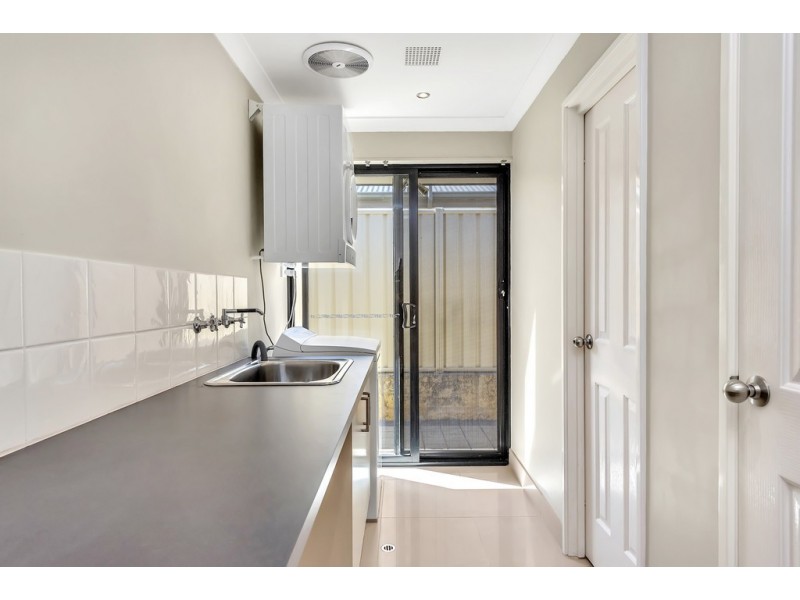 31 Malata Ridge, Lakelands WA 6180