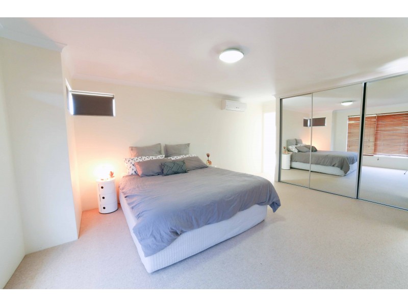 14 Sinclair Vista, Lakelands WA 6180