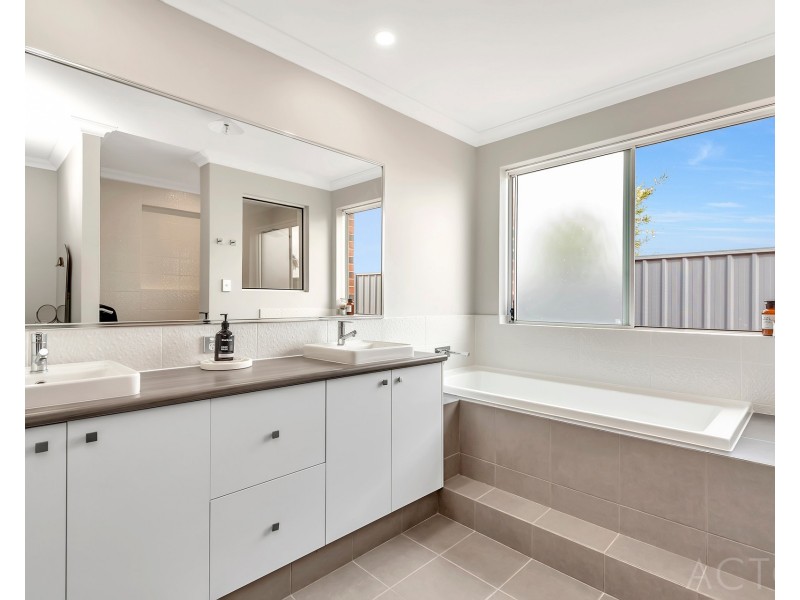 61 Morfitt Street, Mandurah WA 6210