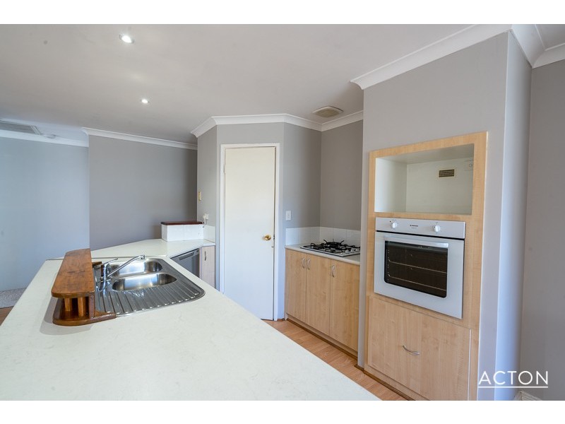 1 Ravendale Drive, Dudley Park WA 6210