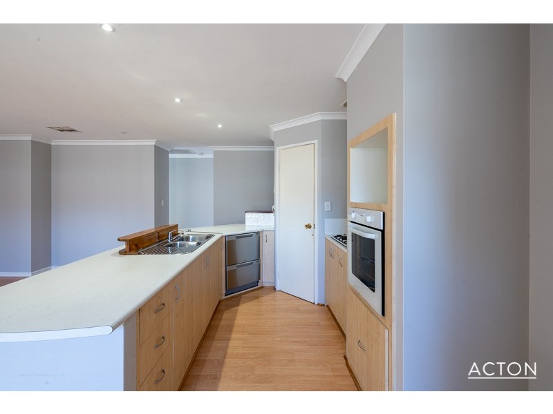 1 Ravendale Drive, Dudley Park WA 6210