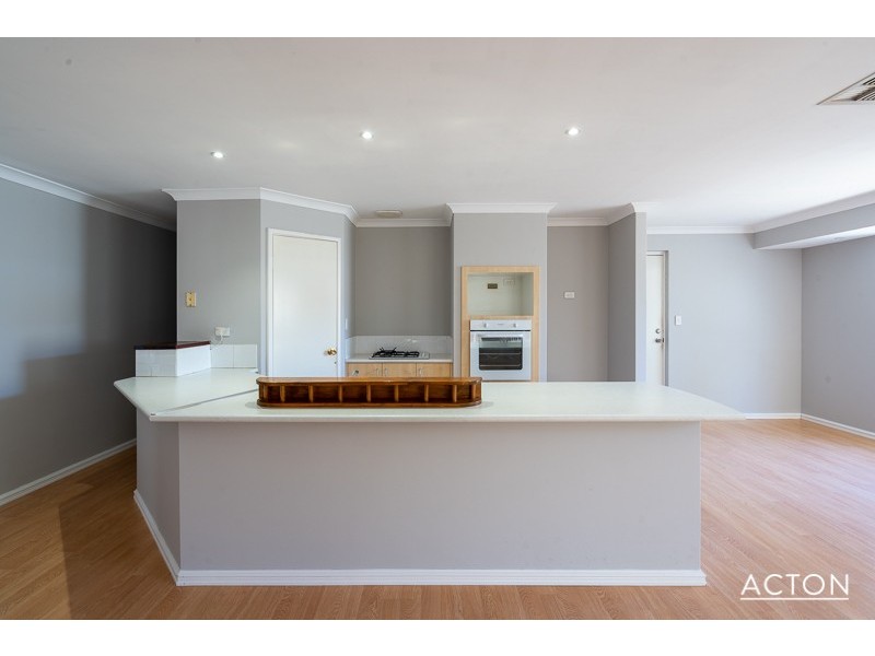 1 Ravendale Drive, Dudley Park WA 6210