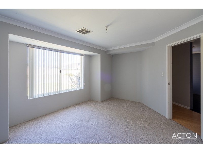 1 Ravendale Drive, Dudley Park WA 6210