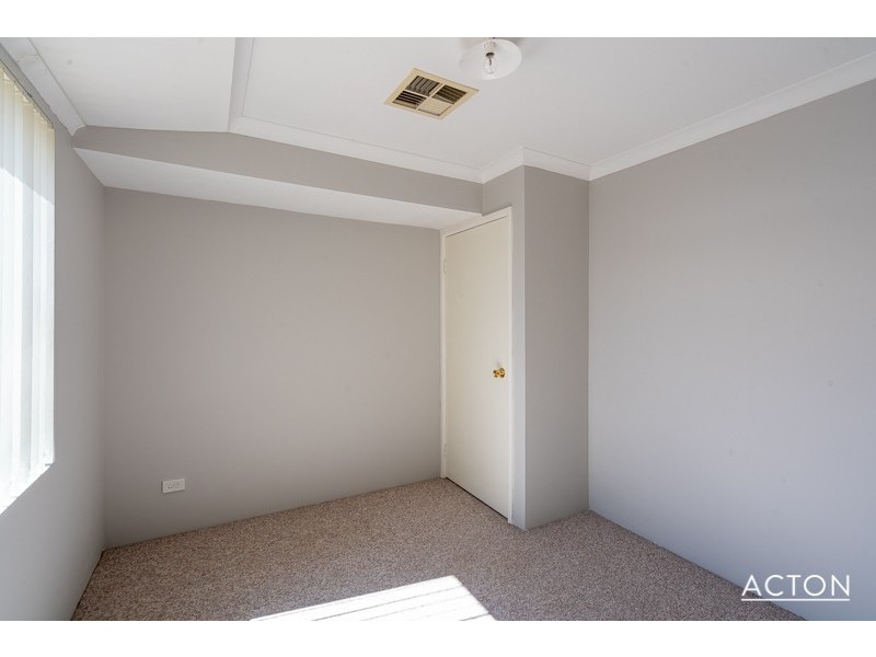 1 Ravendale Drive, Dudley Park WA 6210