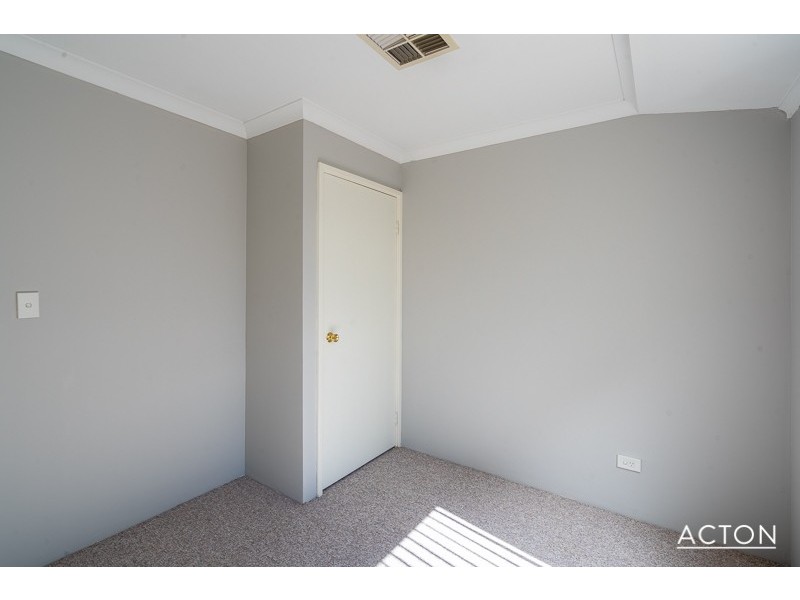 1 Ravendale Drive, Dudley Park WA 6210