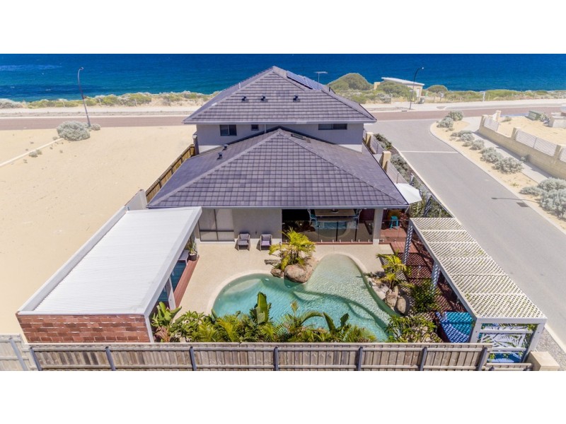 32 Acerosa Boulevard, Halls Head WA 6210