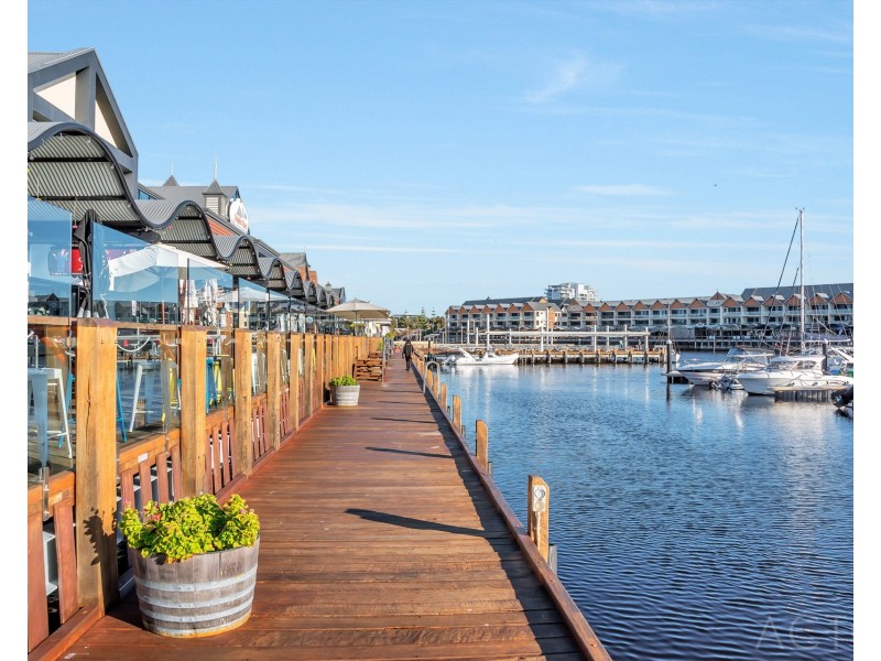 5/23 Galileo Loop, Mandurah WA 6210