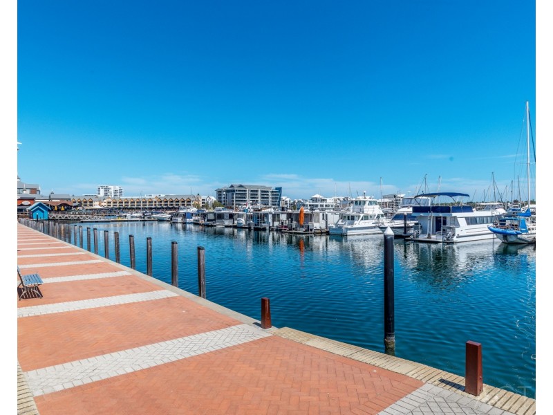 5/23 Galileo Loop, Mandurah WA 6210