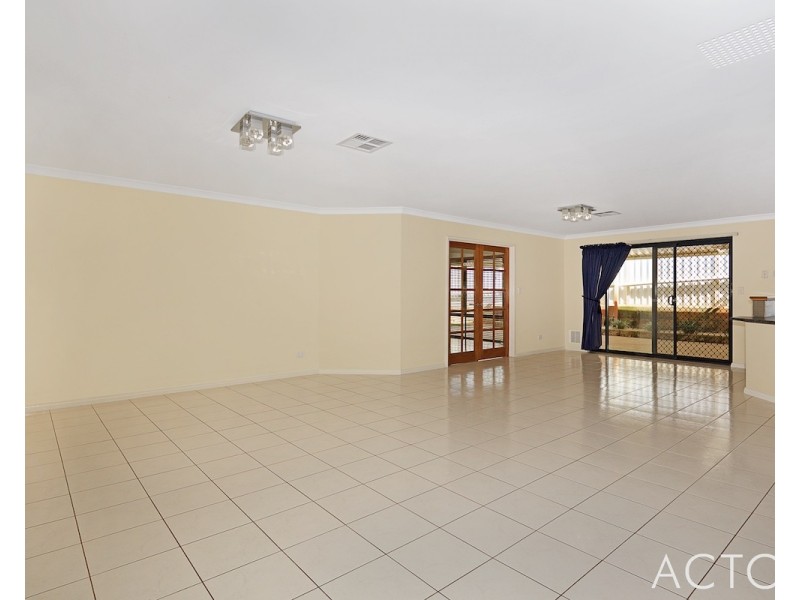 20 Cranbrook Crescent, Dawesville WA 6211