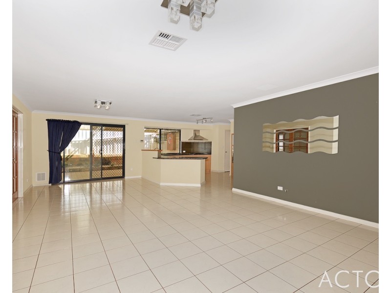 20 Cranbrook Crescent, Dawesville WA 6211