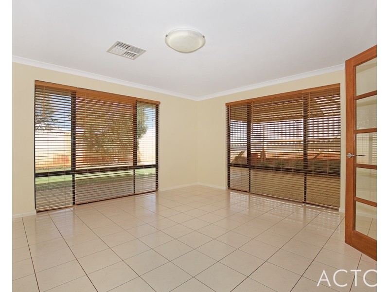 20 Cranbrook Crescent, Dawesville WA 6211