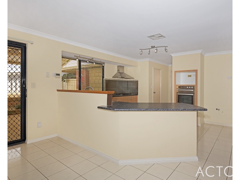 20 Cranbrook Crescent, Dawesville WA 6211