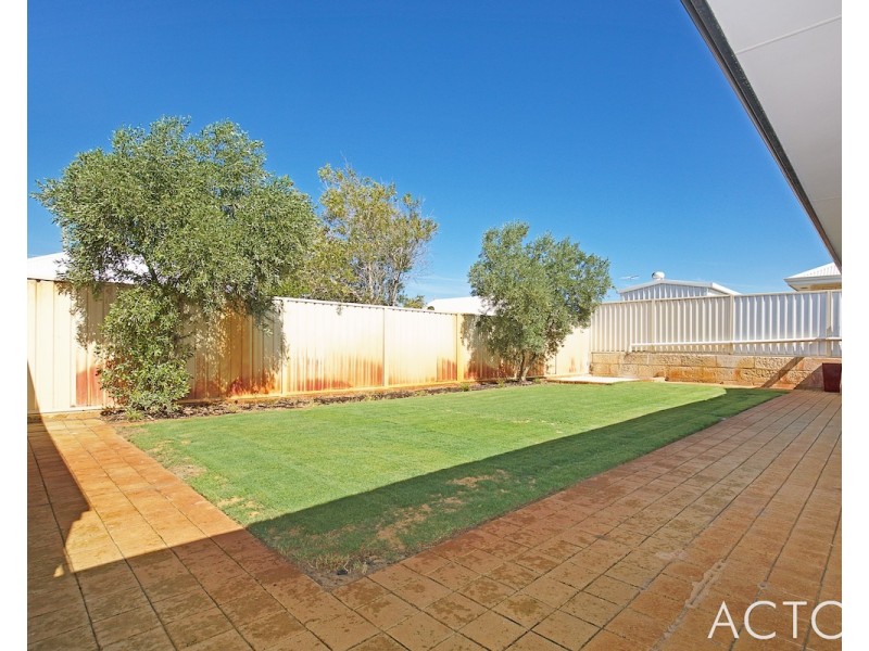 20 Cranbrook Crescent, Dawesville WA 6211