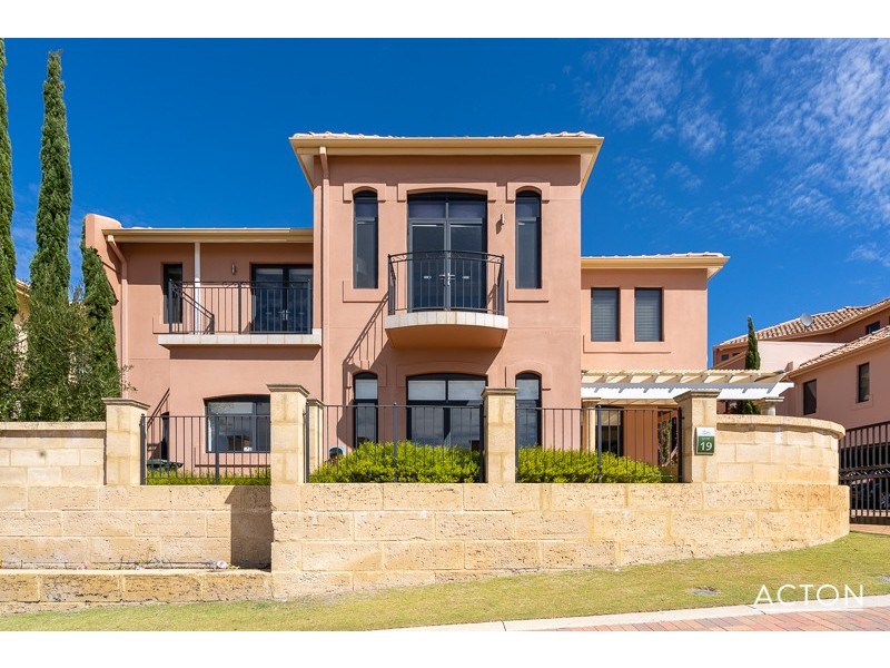 19/2 The Pass, Dawesville WA 6211