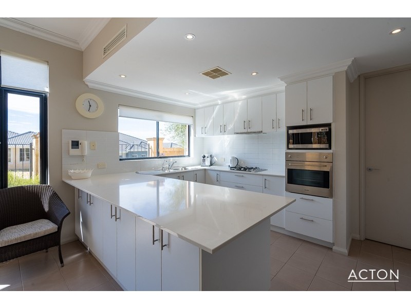 19/2 The Pass, Dawesville WA 6211