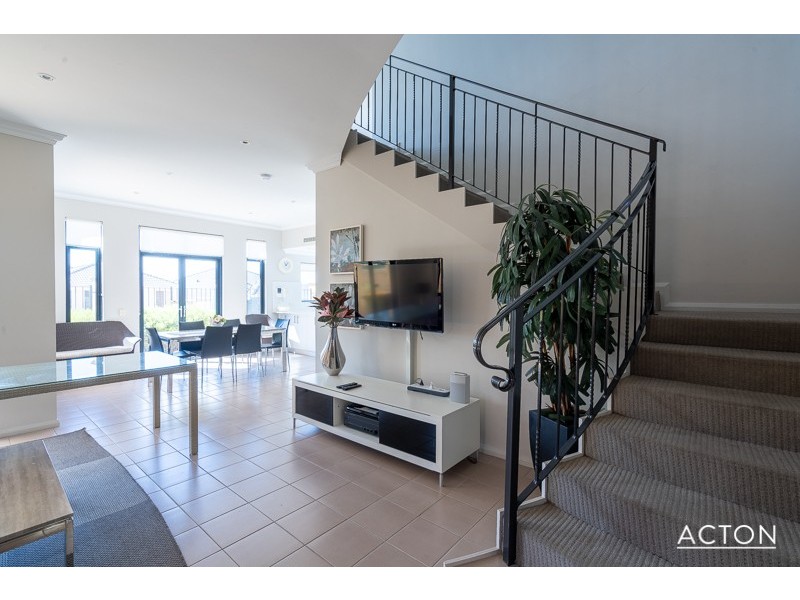 19/2 The Pass, Dawesville WA 6211