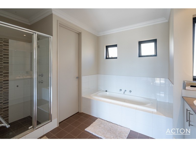 19/2 The Pass, Dawesville WA 6211