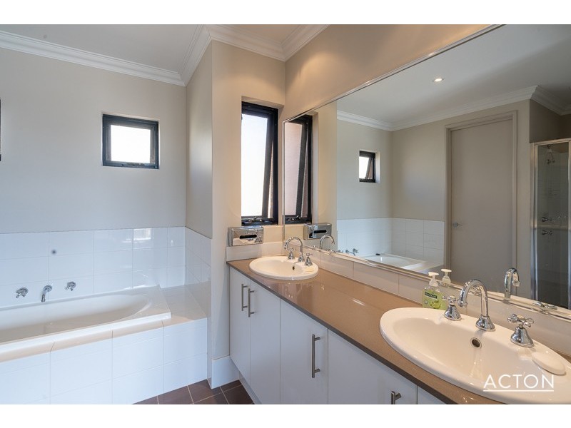 19/2 The Pass, Dawesville WA 6211