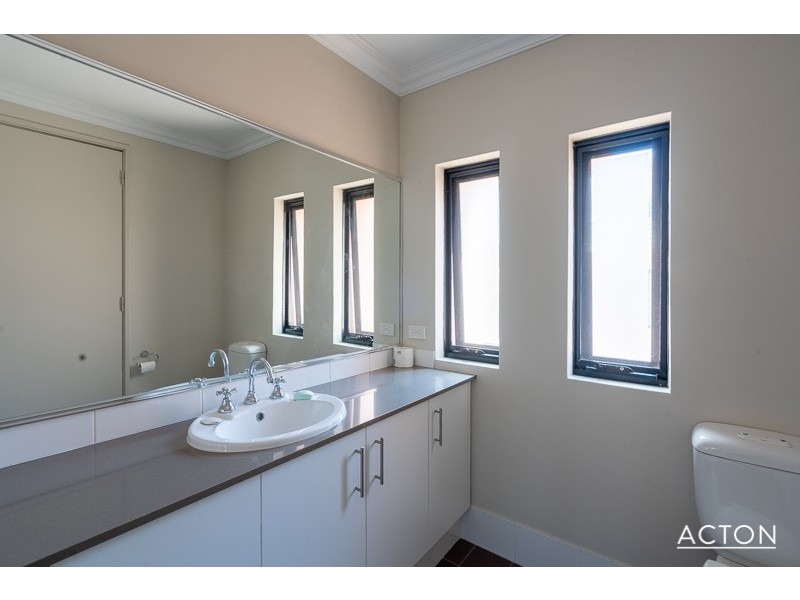 19/2 The Pass, Dawesville WA 6211