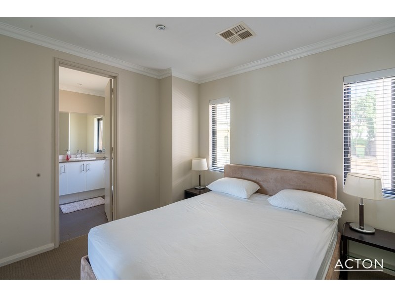 19/2 The Pass, Dawesville WA 6211