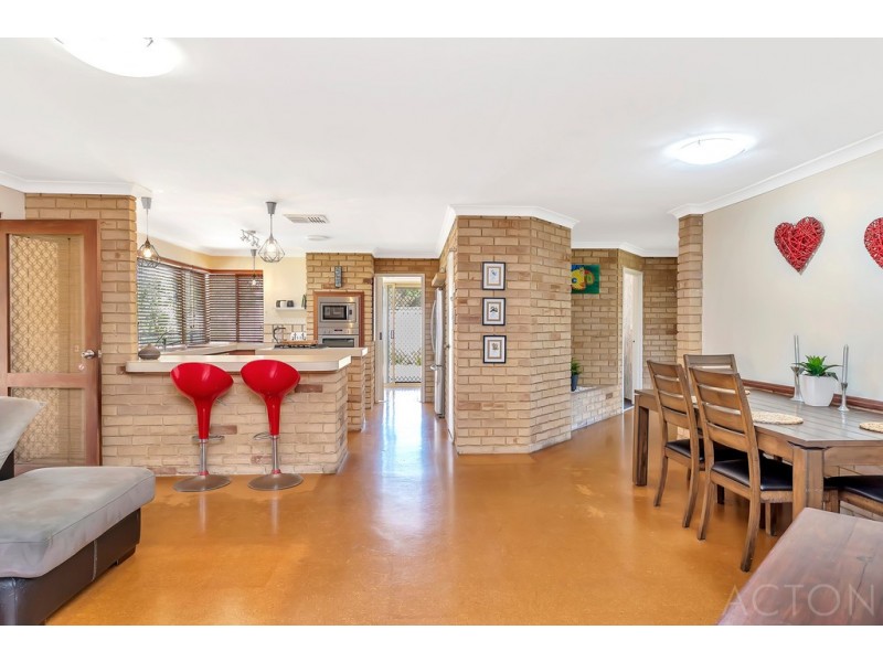 13 Elderberry Circle, Halls Head WA 6210