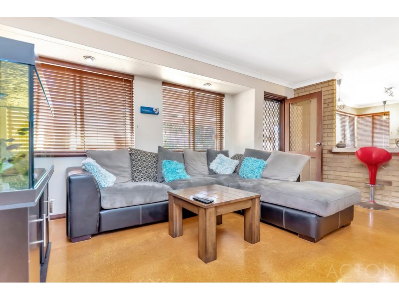 13 Elderberry Circle, Halls Head WA 6210