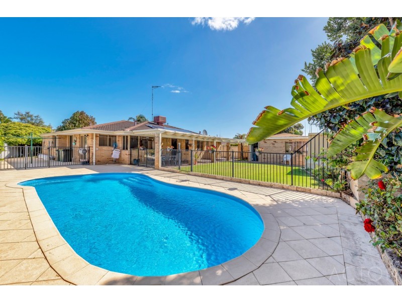 13 Elderberry Circle, Halls Head WA 6210