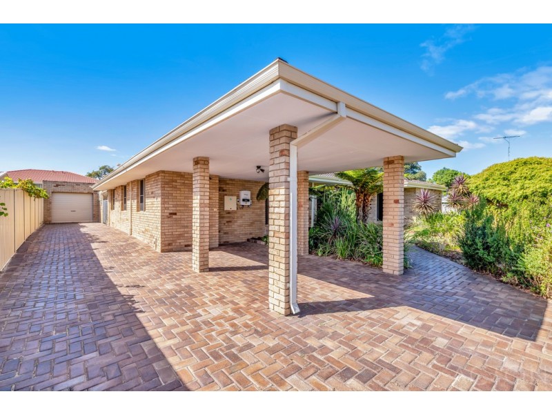 13 Elderberry Circle, Halls Head WA 6210