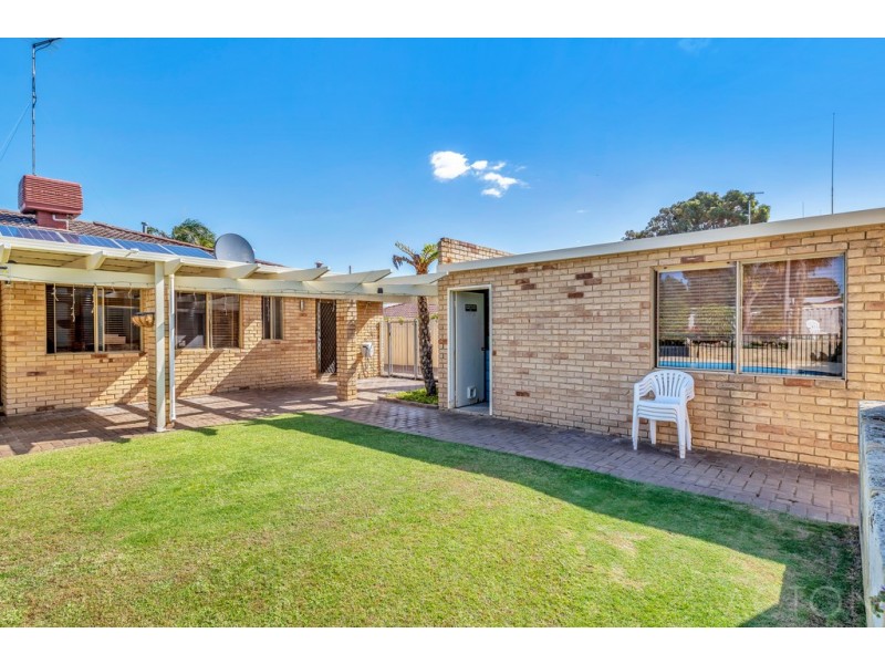 13 Elderberry Circle, Halls Head WA 6210