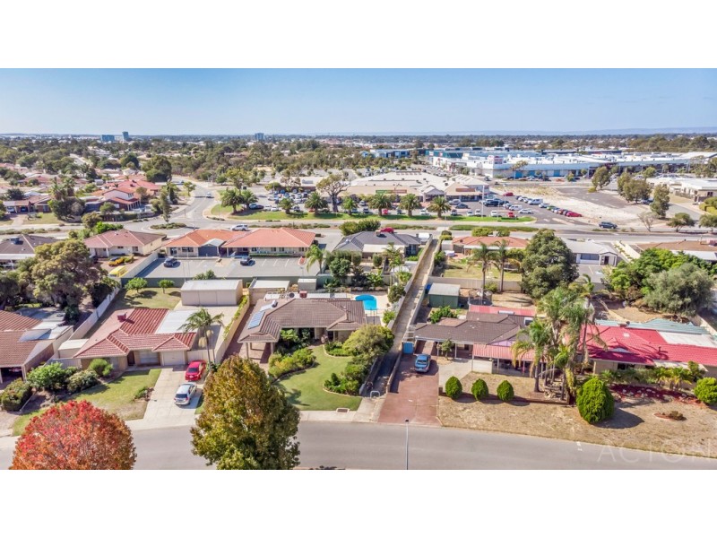 13 Elderberry Circle, Halls Head WA 6210