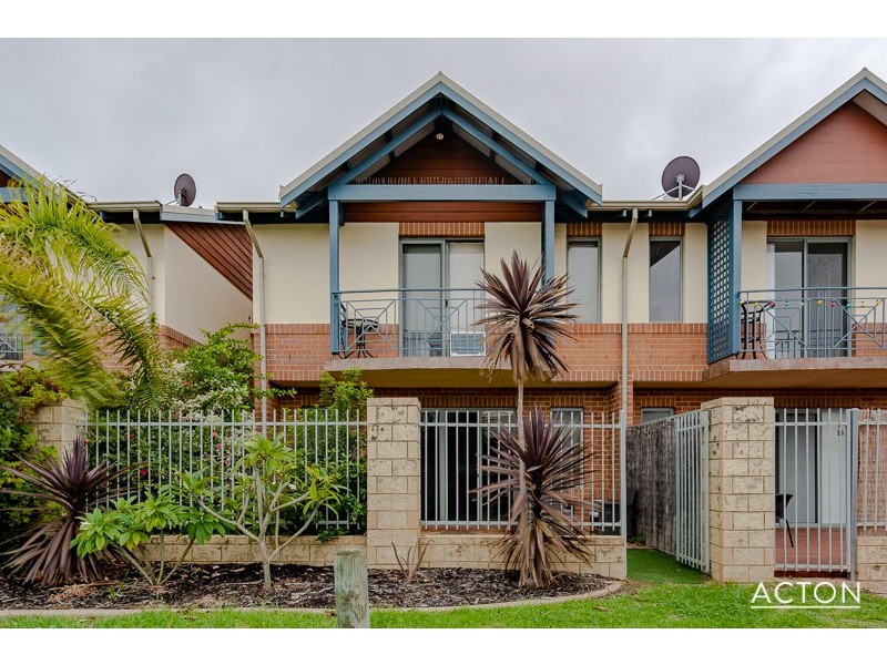 10/1 Waterside Drive, Dudley Park WA 6210