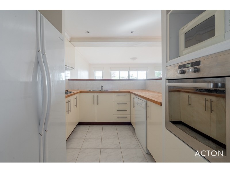 10/1 Waterside Drive, Dudley Park WA 6210