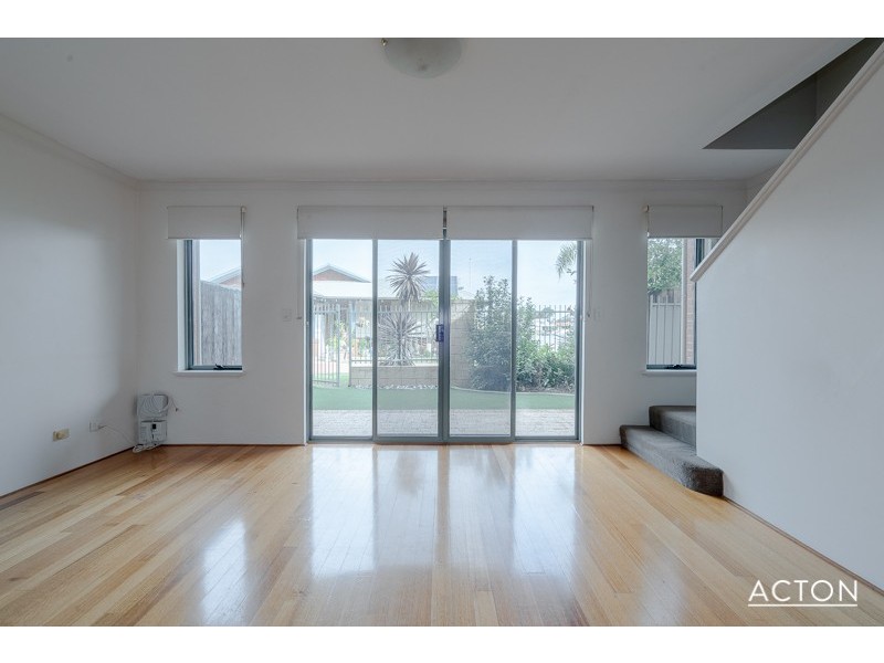 10/1 Waterside Drive, Dudley Park WA 6210