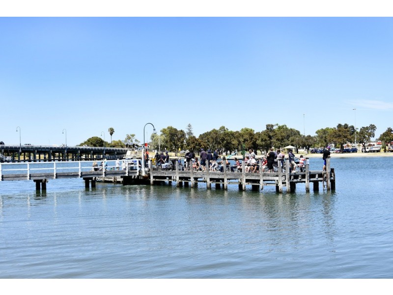 9/20 Baruna Court, Halls Head WA 6210