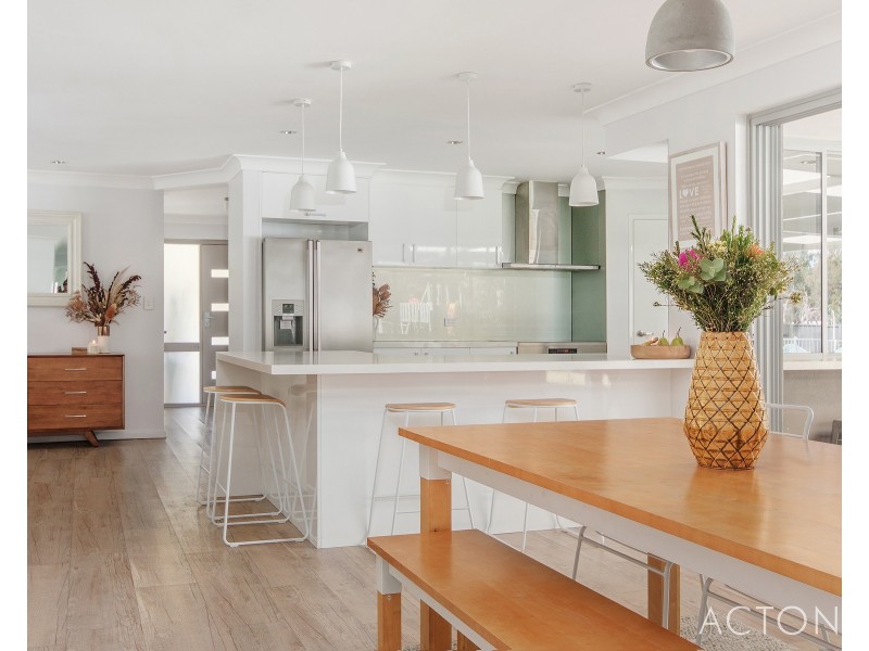 1C Marri Court, Parklands WA 6180