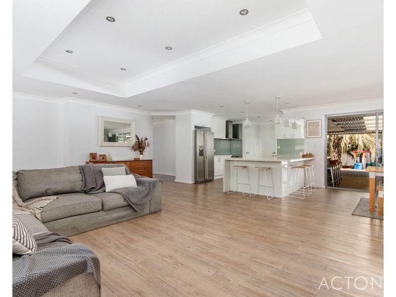 1C Marri Court, Parklands WA 6180