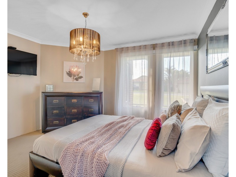 11 Dillington Mews, Erskine WA 6210