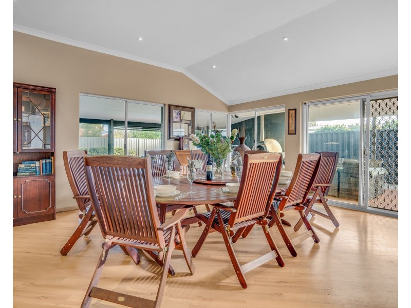 11 Dillington Mews, Erskine WA 6210