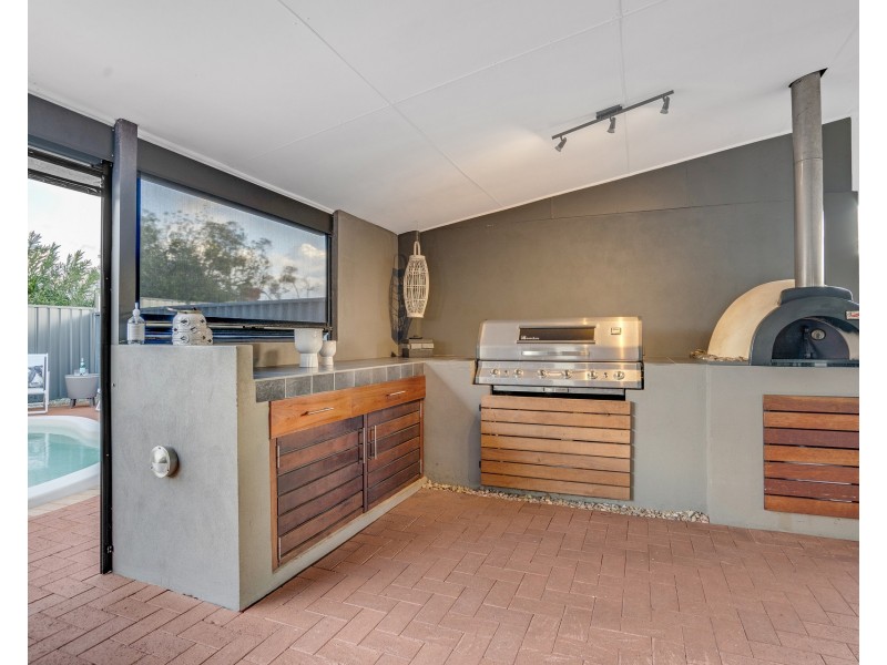 11 Dillington Mews, Erskine WA 6210