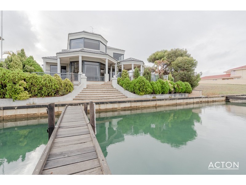27 Cambria Island Retreat, Halls Head WA 6210