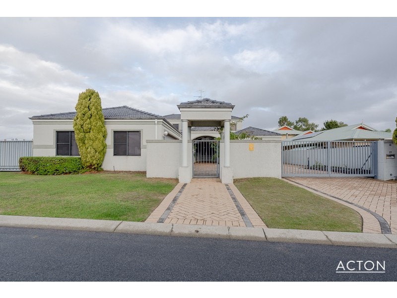 27 Cambria Island Retreat, Halls Head WA 6210