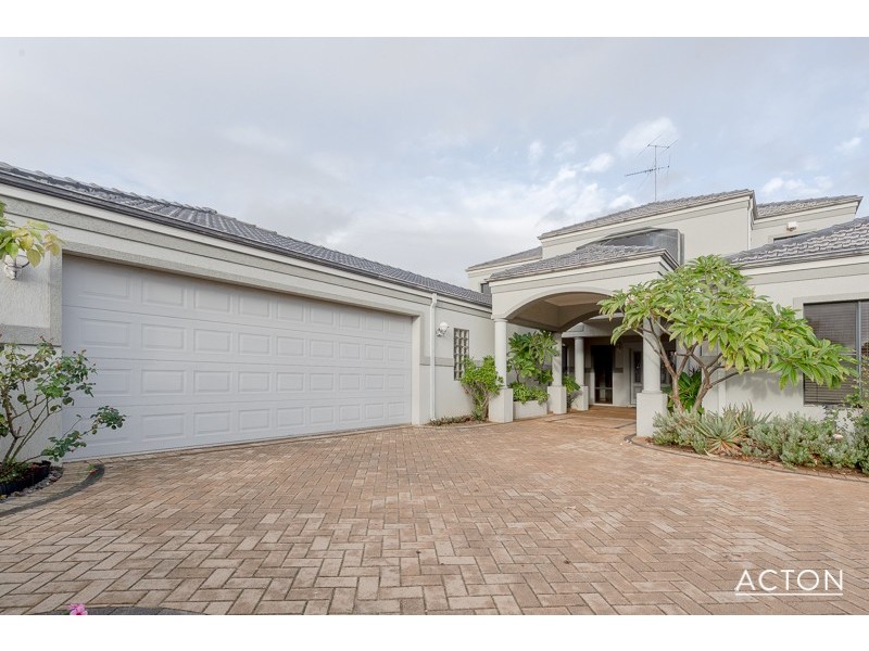 27 Cambria Island Retreat, Halls Head WA 6210