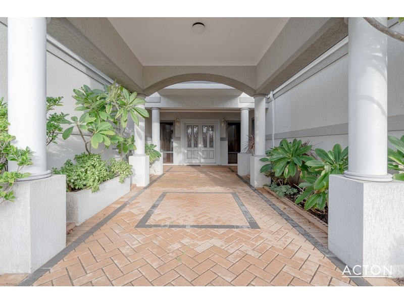 27 Cambria Island Retreat, Halls Head WA 6210